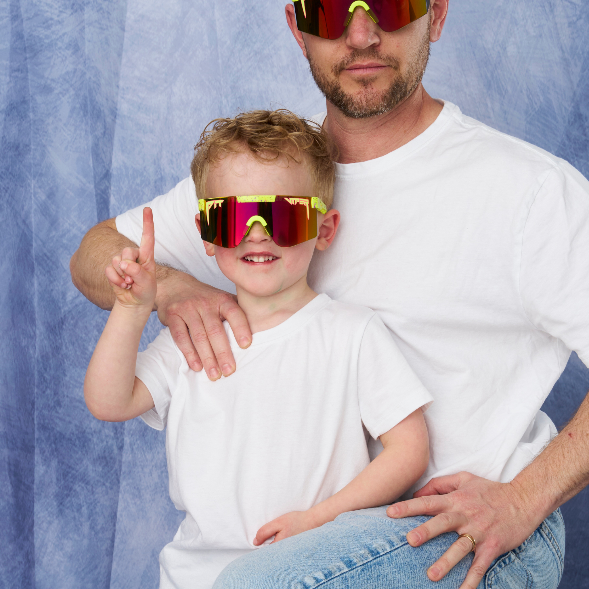 1993_junior_father_son_lifestyle_1.png